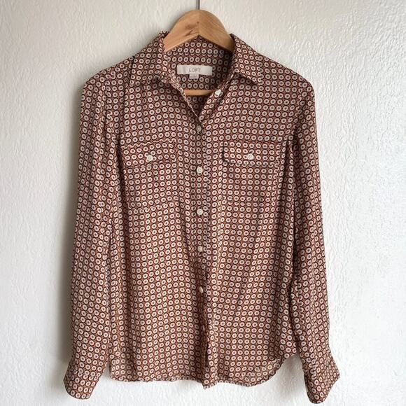 Ann Taylor Loft Long Sleeve Collar Button Up Blouse Geometric Floral Size XXS - Picture 2 of 11